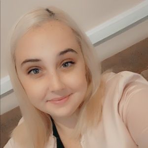 Meet your Posher, Shana